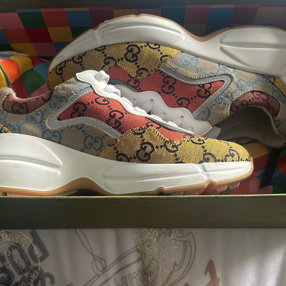Gucci sneakers